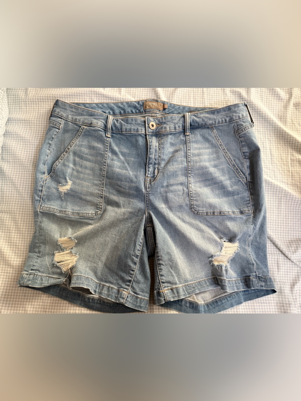 torrid Light Blue Distressed Men’s Denim Shorts